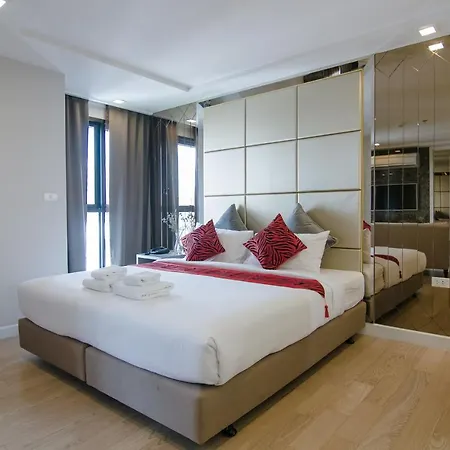 Hope Land Hotel Sukhumvit 8 Bangkok Exterior photo